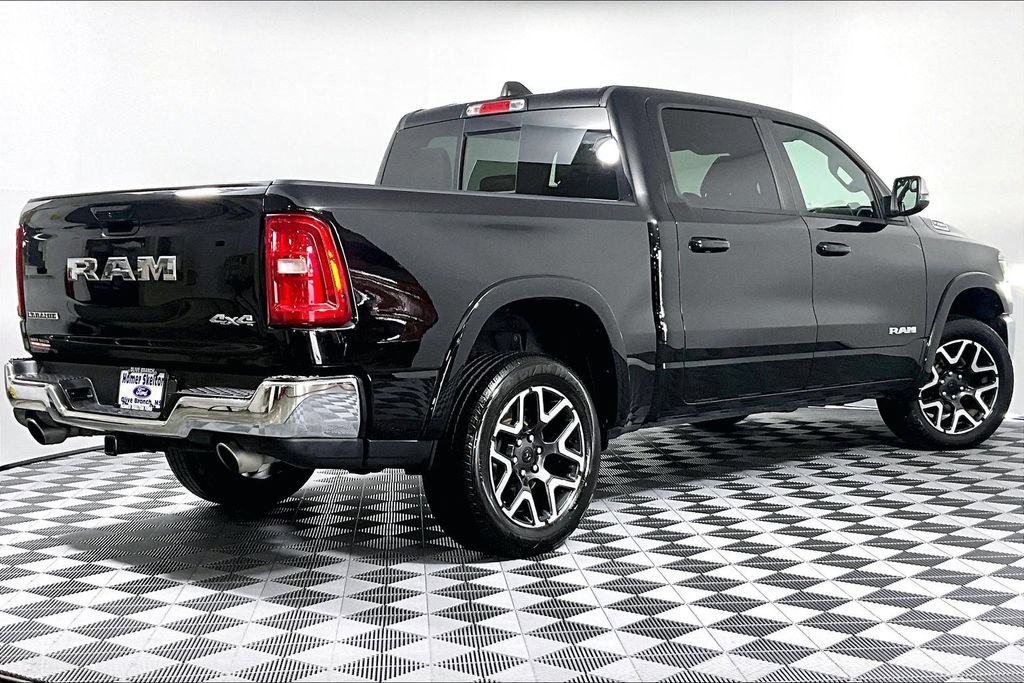 Used 2025 RAM 1500 Laramie AWD/4WD image 12