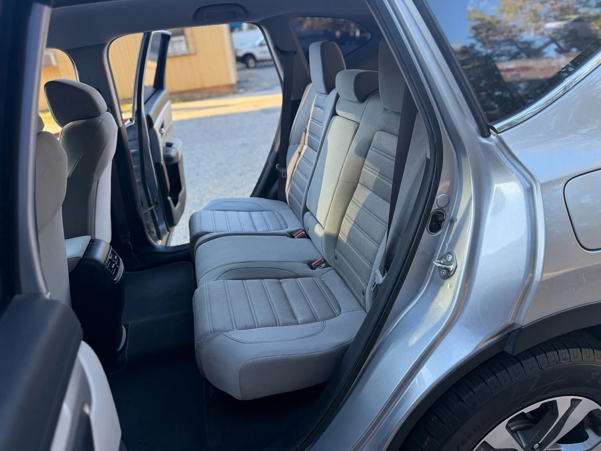 Used 2017 Honda CR-V LX image 12