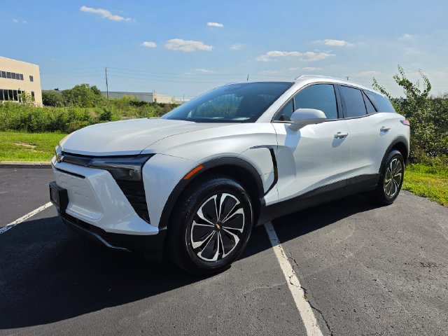 Used 2024 Chevrolet Blazer EV LT AWD/4WD image 23