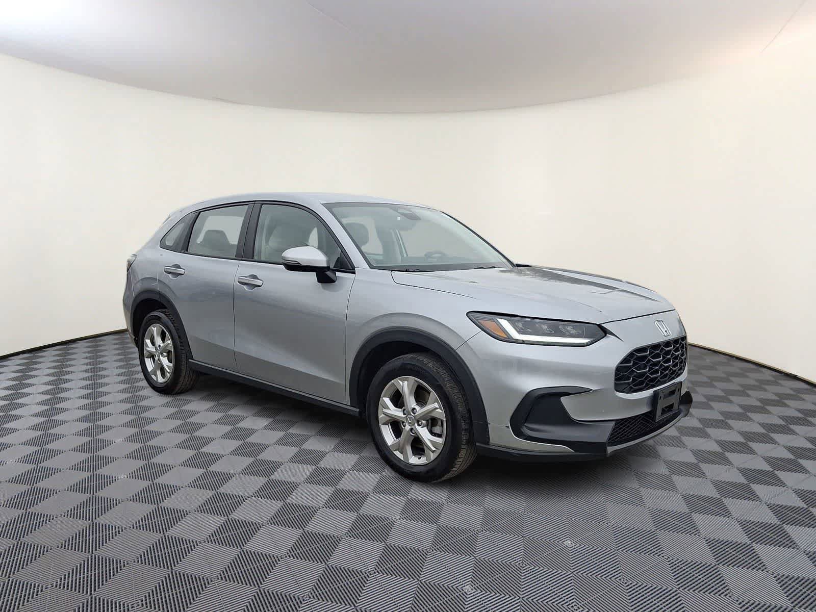 Used 2025 Honda HR-V LX image 4