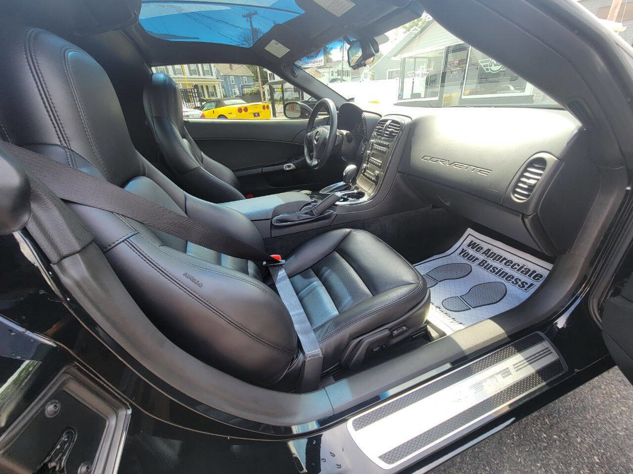 Used 2011 Chevrolet Corvette Grand Sport w/ Preferred Equipment Group image 17