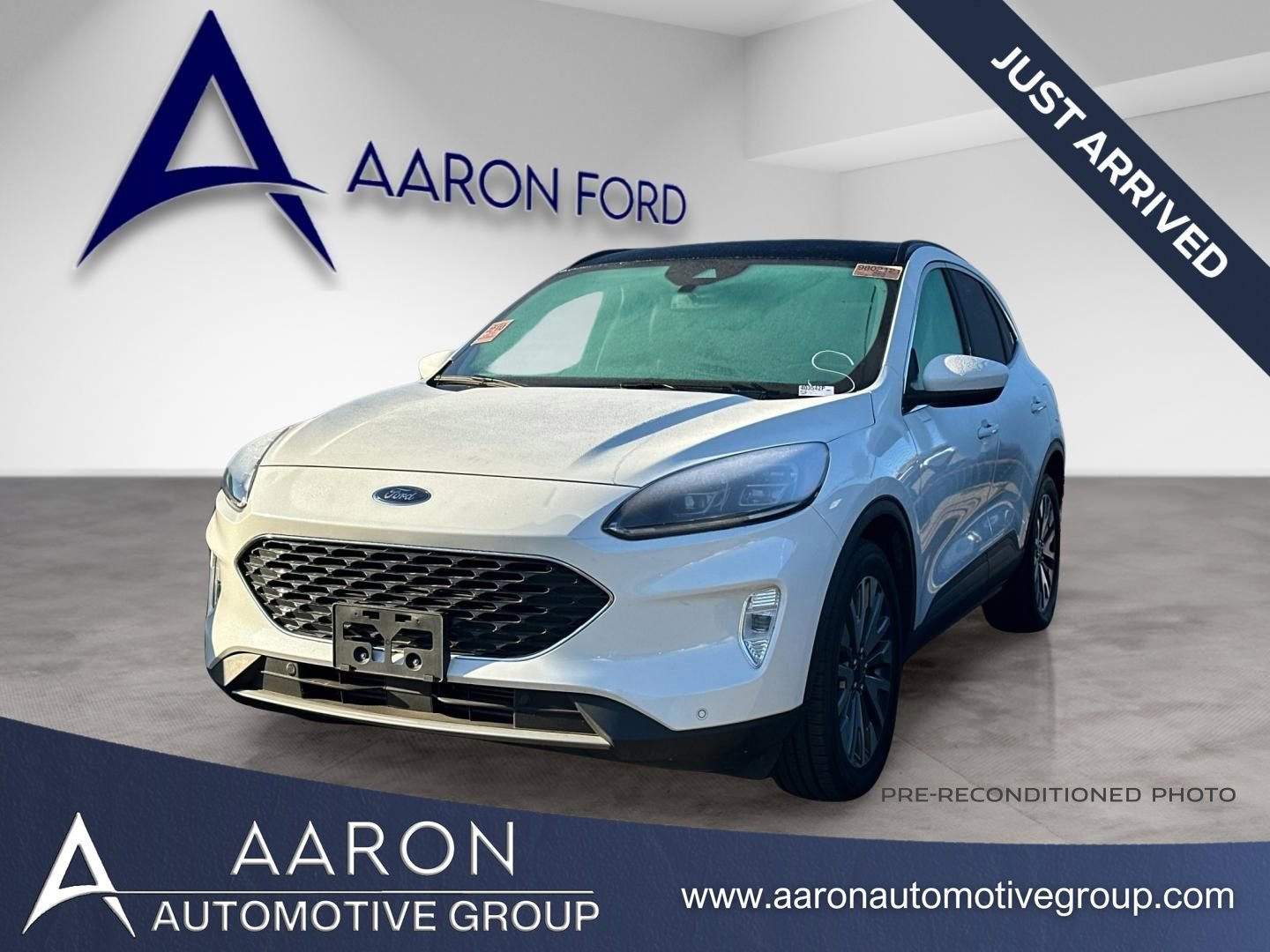 Used 2022 Ford Escape Titanium w/ Class II Trailer Tow Package