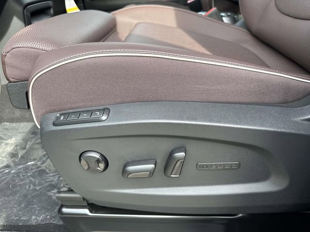 New 2025 Volkswagen ID. Buzz Pro S image 13