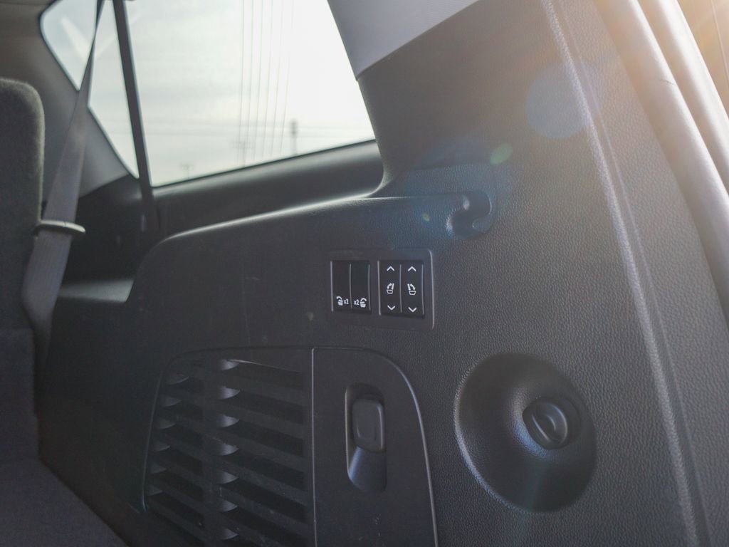 Used 2019 GMC Yukon XL Denali w/ Denali Ultimate Package image 13