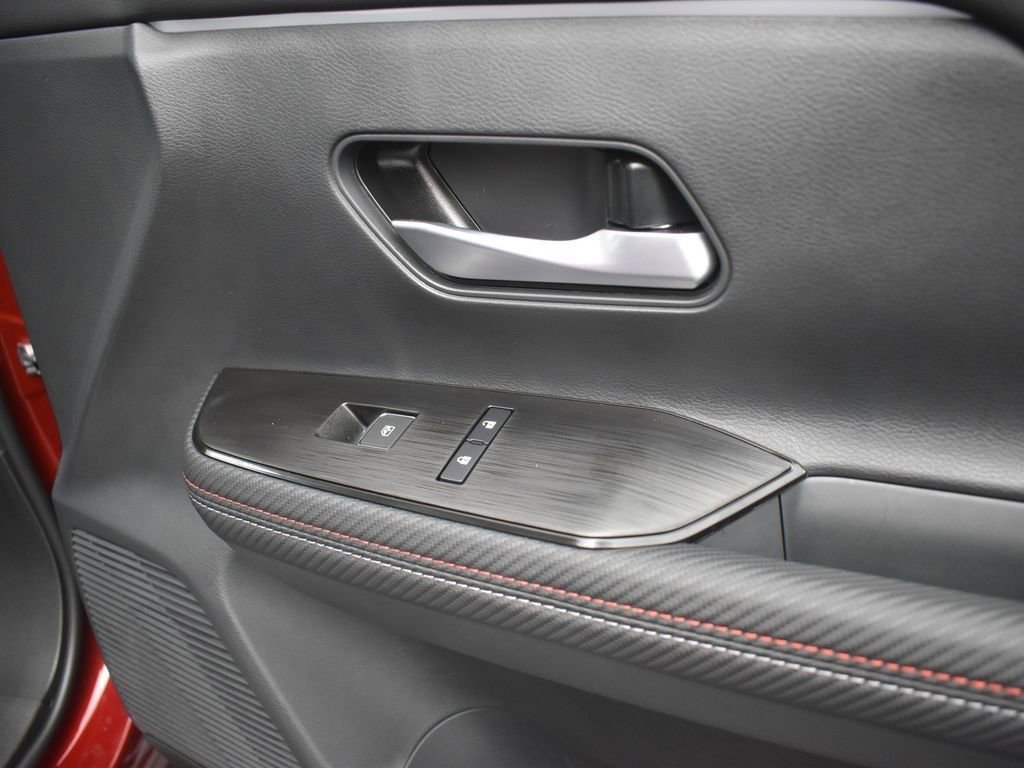 New 2026 Nissan Kicks SR w/ Illumination Package image 25