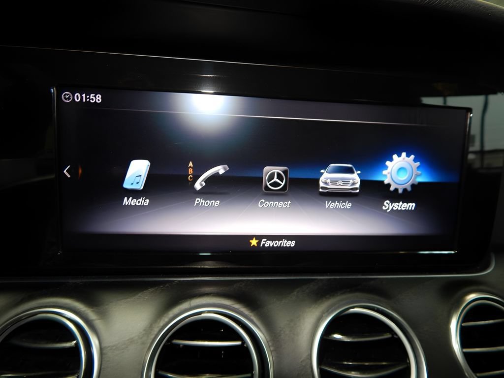 Used 2019 Mercedes-Benz E 300 4MATIC w/ Premium 1 Package image 22
