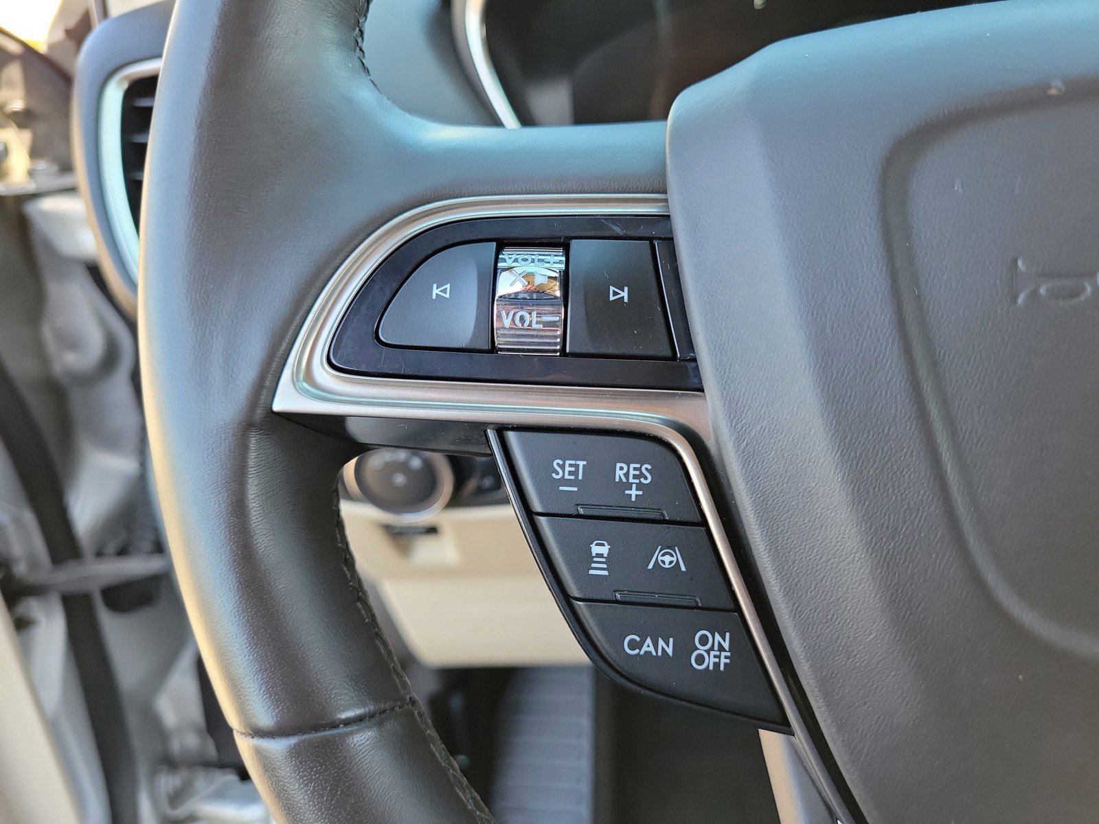 Used 2019 Lincoln Nautilus Reserve FWD image 18