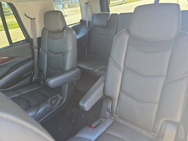 Used 2017 Cadillac Escalade Premium Luxury image 16