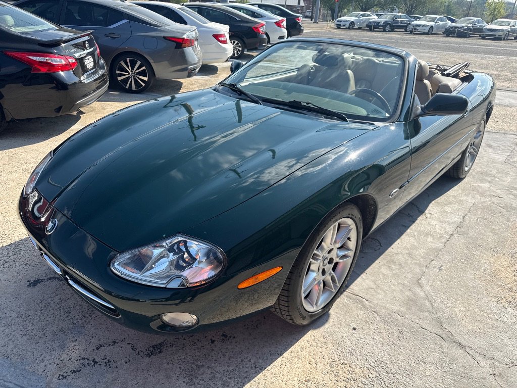 Used 2002 Jaguar XK8 Convertible image 14