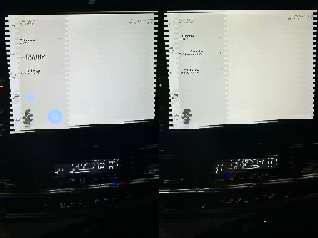 Used 2025 Toyota Sienna XLE image 31