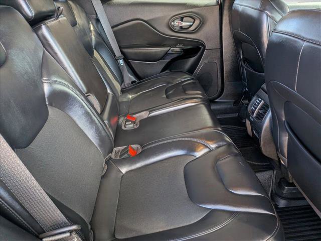 Used 2021 Jeep Cherokee Latitude Plus image 19