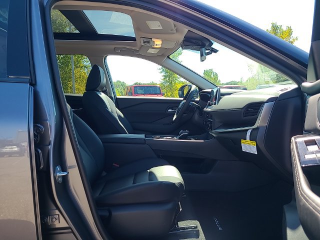 New 2026 Nissan Rogue Dark Armor AWD/4WD image 26