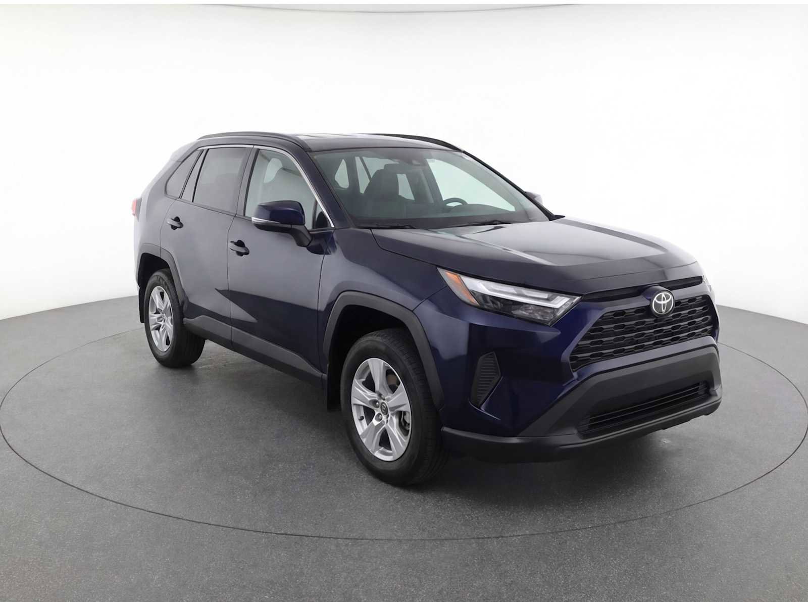 Used 2023 Toyota RAV4 XLE w/ Convenience Package image 3