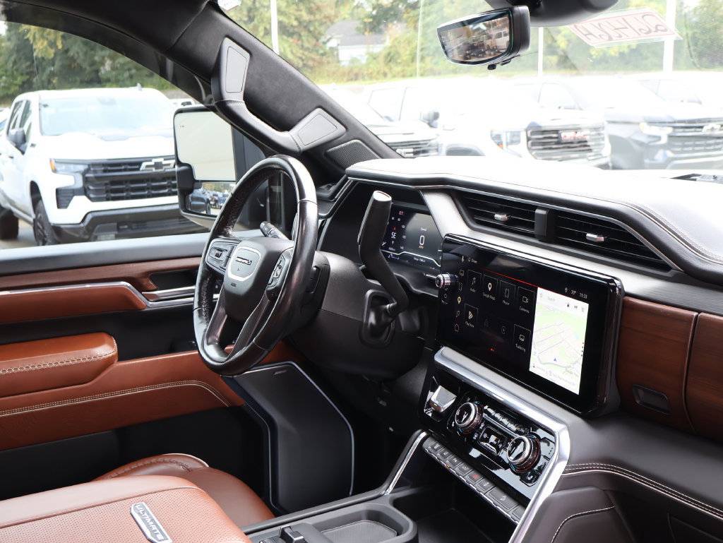 Used 2024 GMC Sierra 3500 Denali Ultimate AWD/4WD image 47