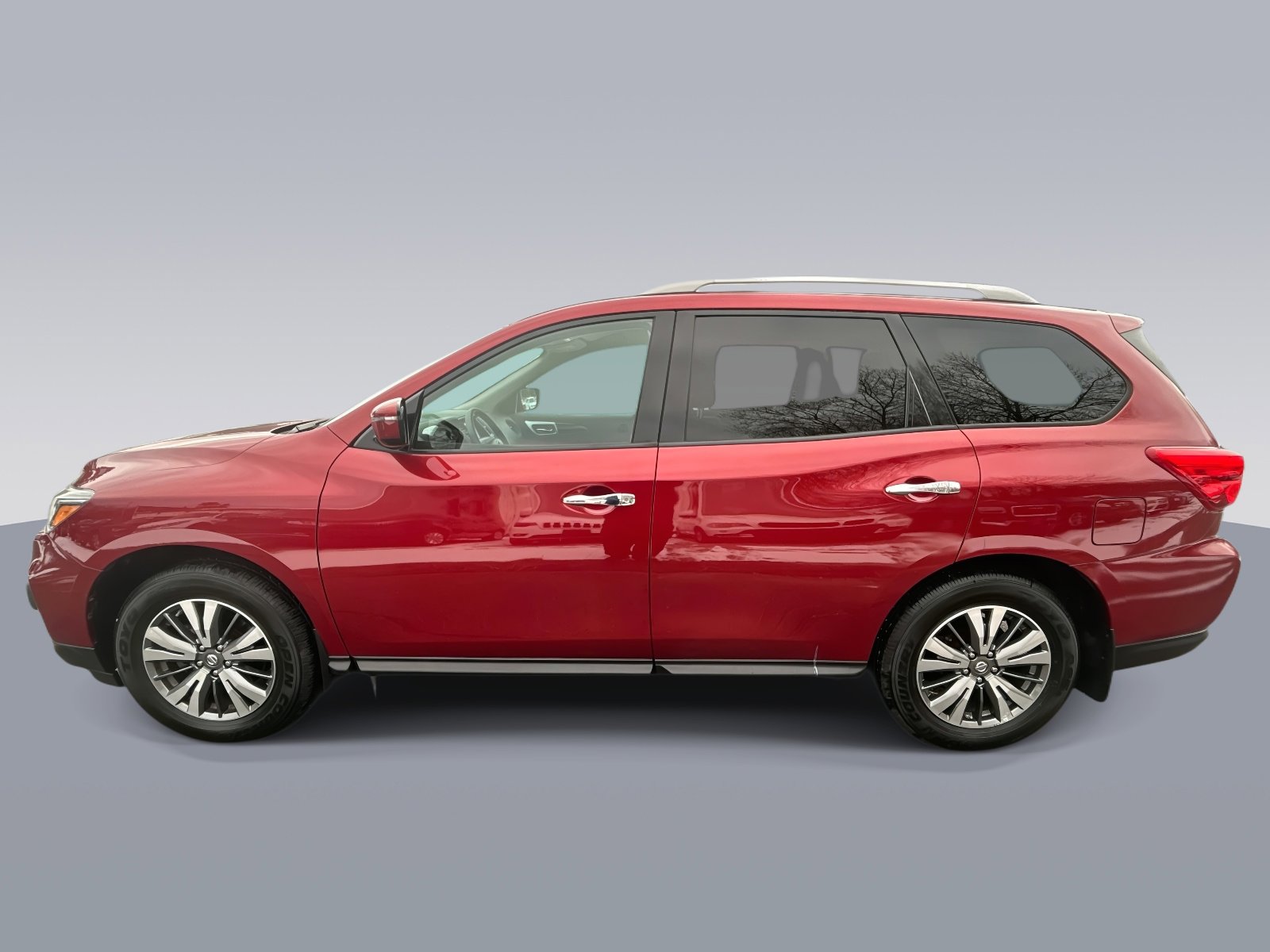 Used 2017 Nissan Pathfinder S image 6
