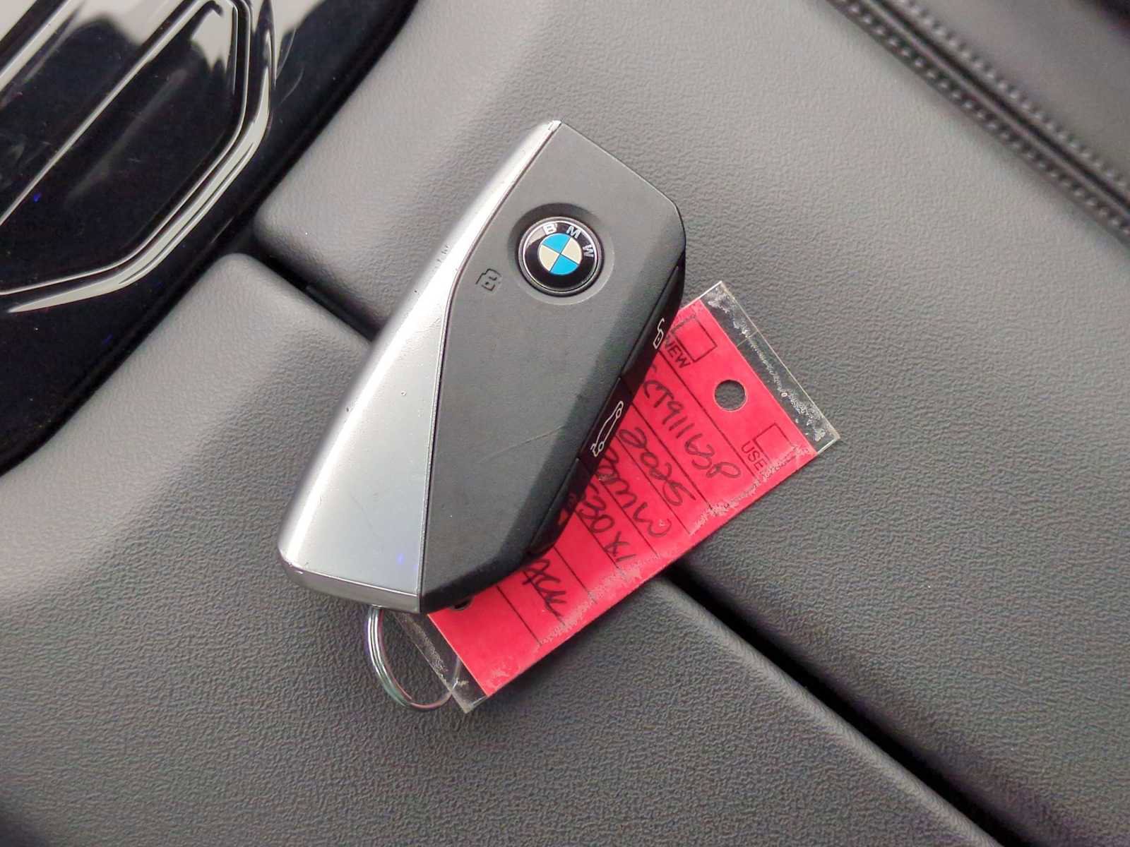 Used 2025 BMW 530i xDrive w/ Premium Package image 38
