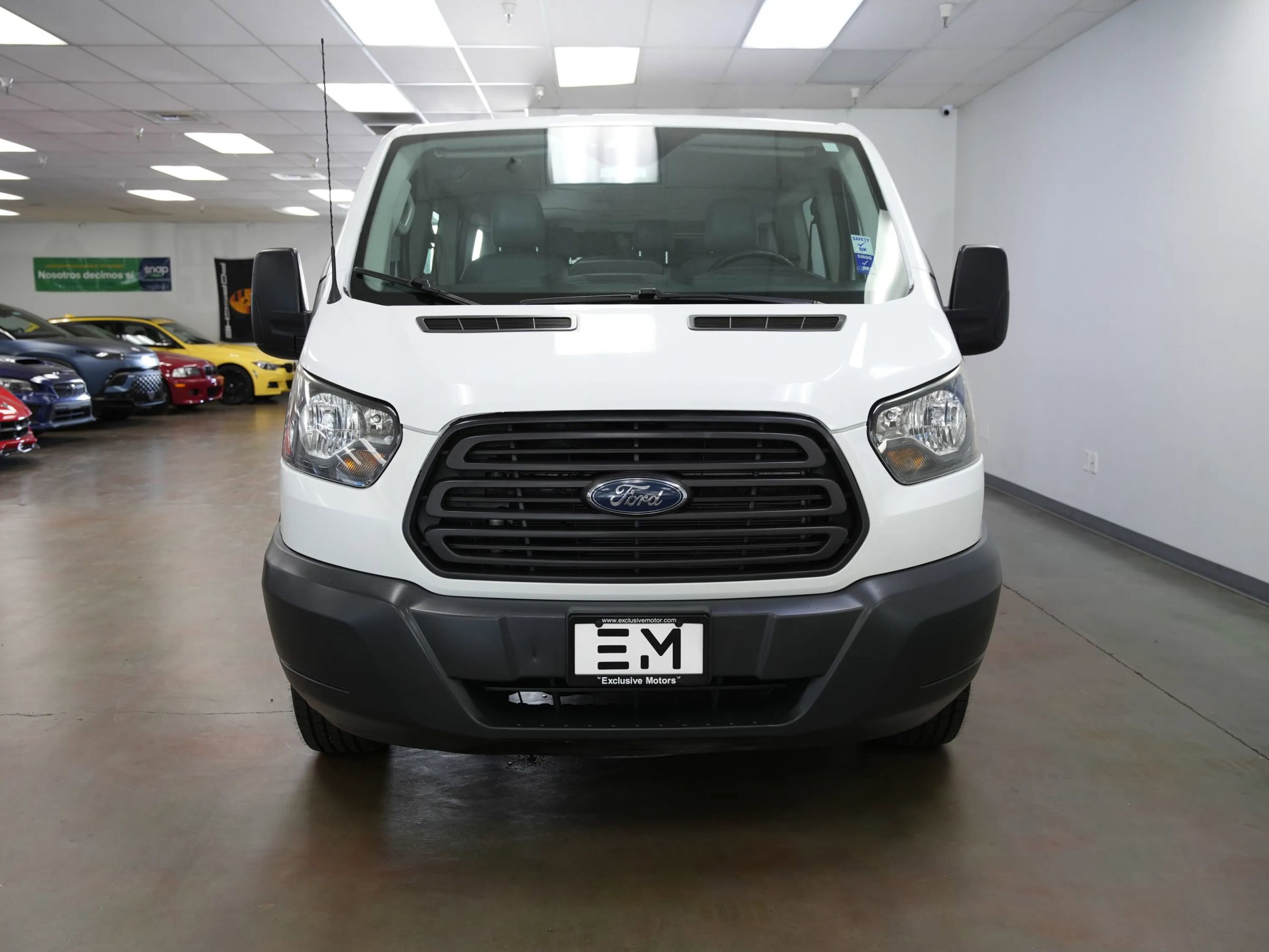 Used 2018 Ford Transit 350 XL image 3