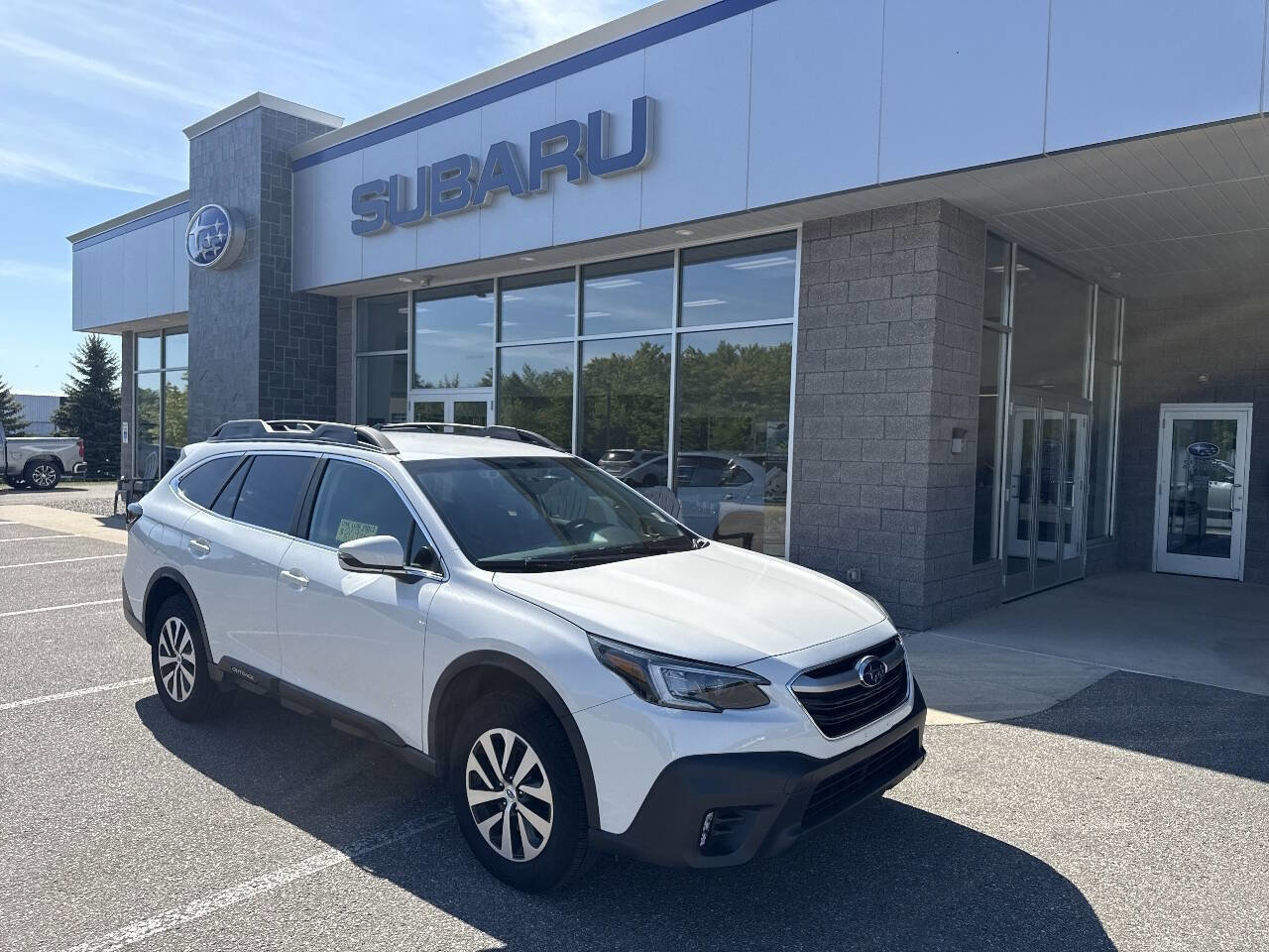 Used 2020 Subaru Outback Premium w/ Tech Package 1
