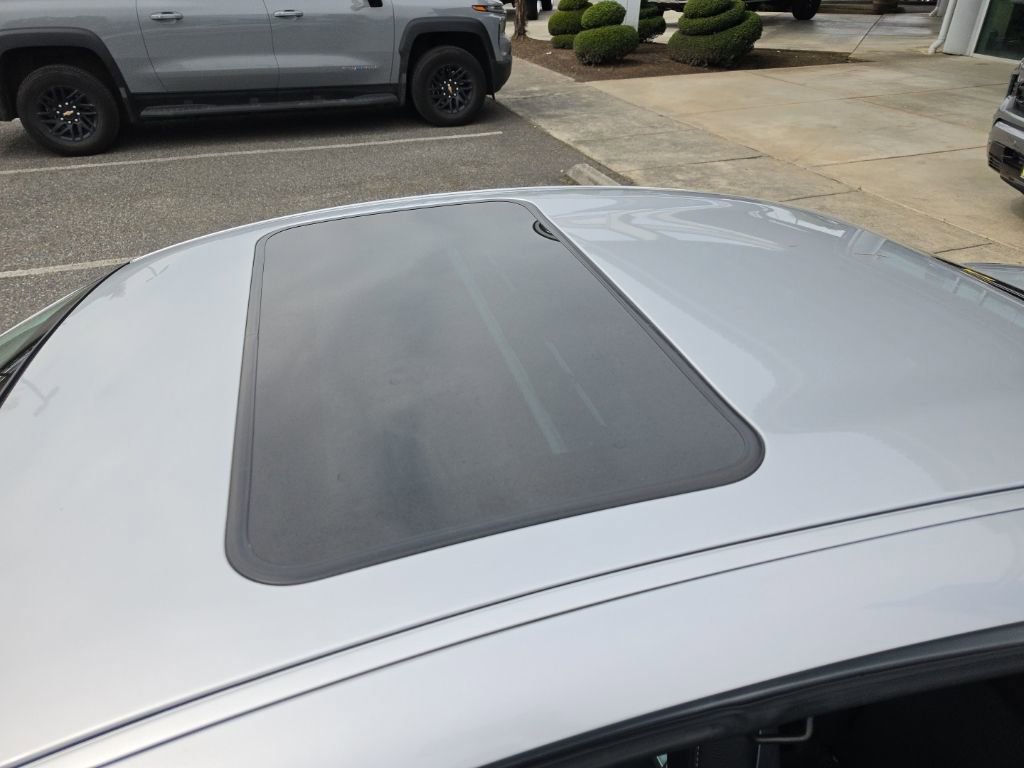 Used 2005 MAZDA RX-8 w/ MT Grand Touring Pkg image 4