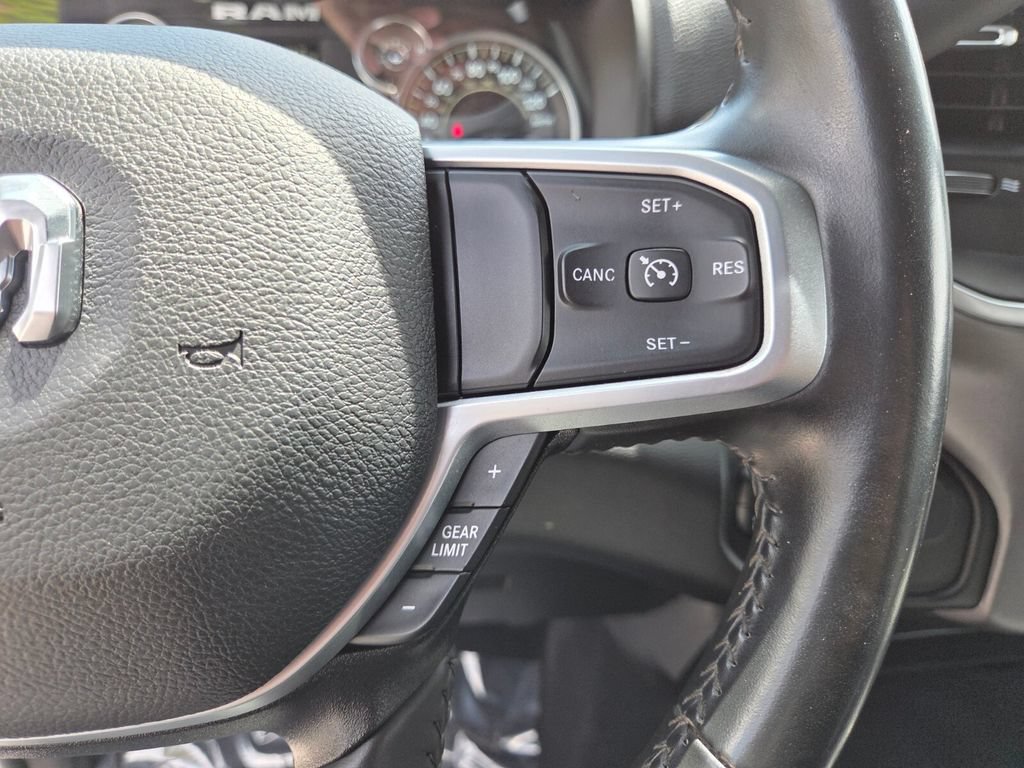 Used 2024 RAM 3500 Big Horn AWD/4WD image 28