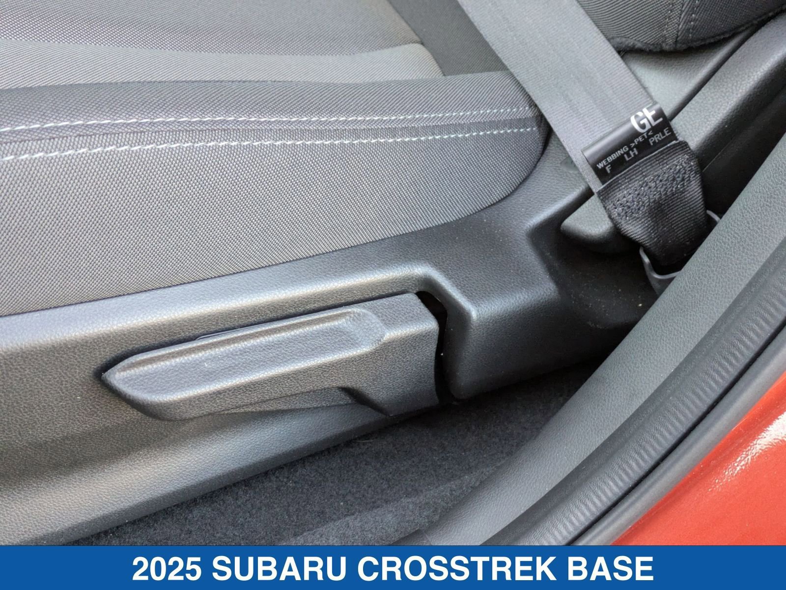 Certified 2025 Subaru Crosstrek 2.0i image 27