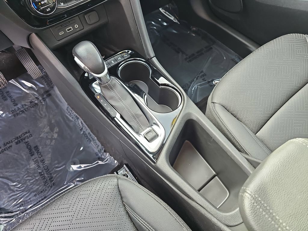 Used 2022 Buick Encore GX Essence w/ Advanced Technology Package image 26