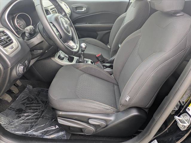 Used 2017 Jeep Compass Sport AWD/4WD image 15