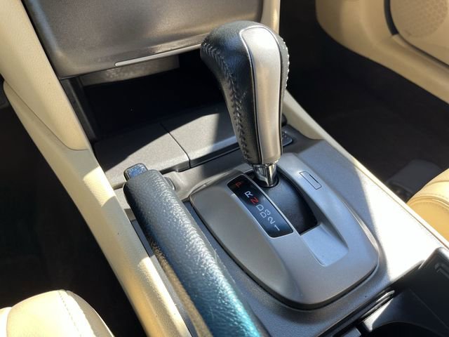 Used 2011 Honda Crosstour EX-L image 23