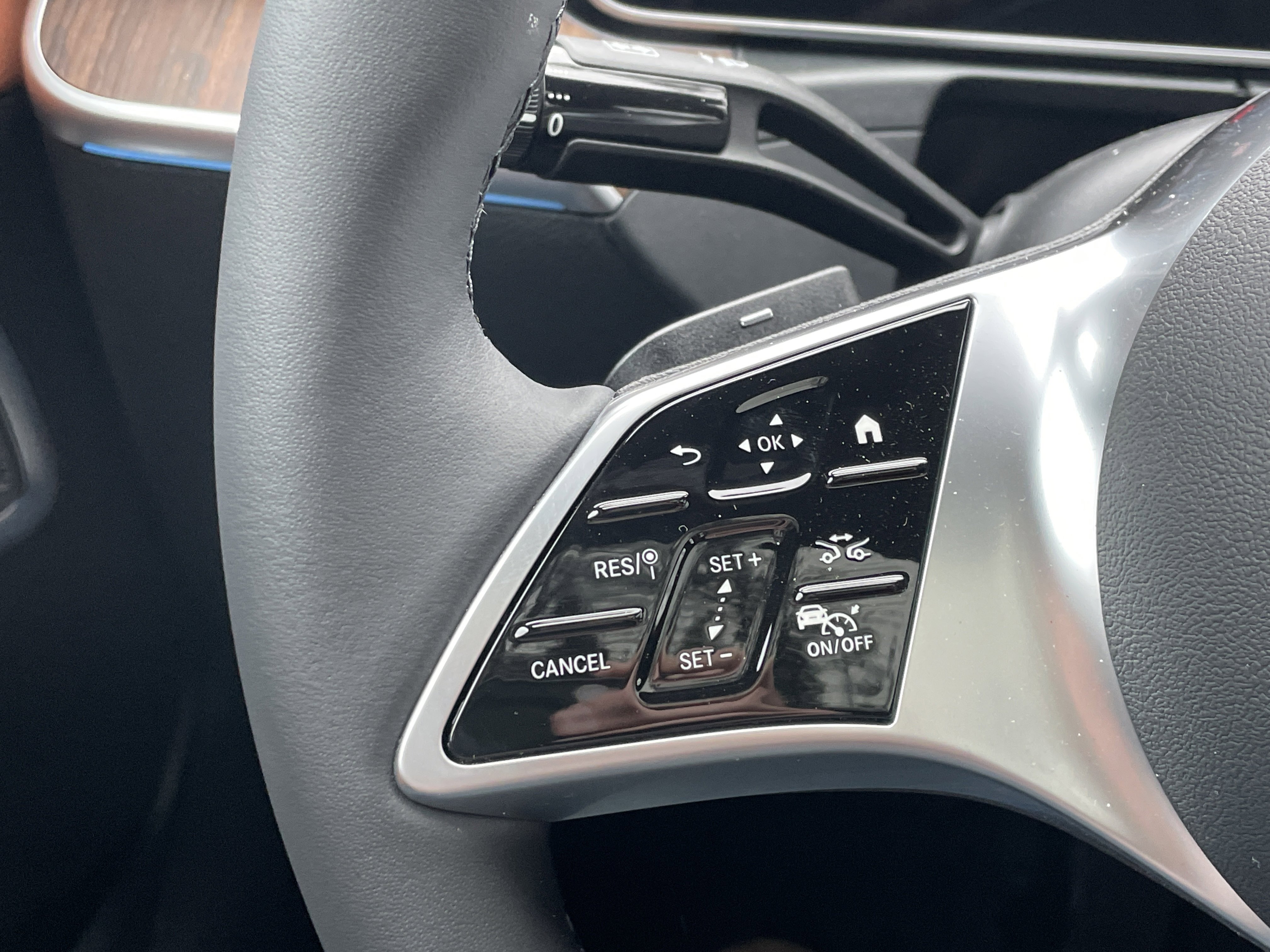 New 2026 Mercedes-Benz C 300 4MATIC Sedan image 26