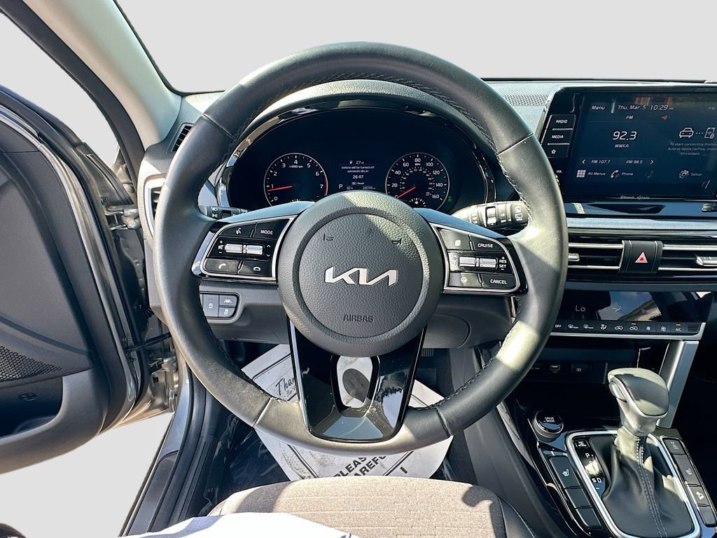 Certified 2023 Kia Seltos S image 11