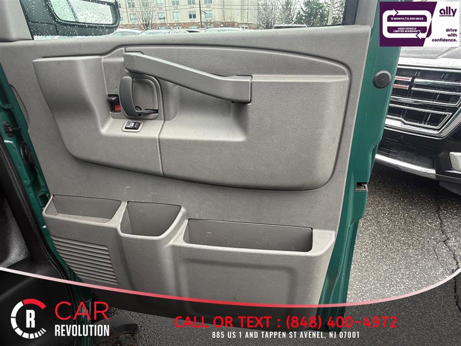 Used 2019 Chevrolet Express 3500 LS RWD image 26