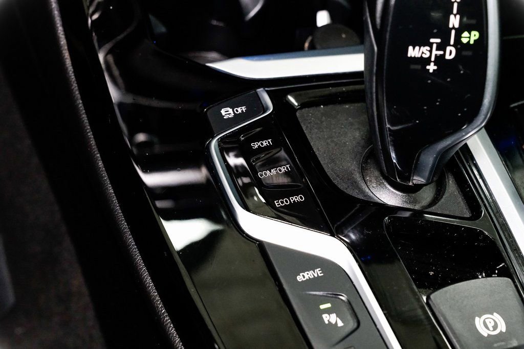 Used 2021 BMW X3 xDrive30e w/ Premium Package image 23