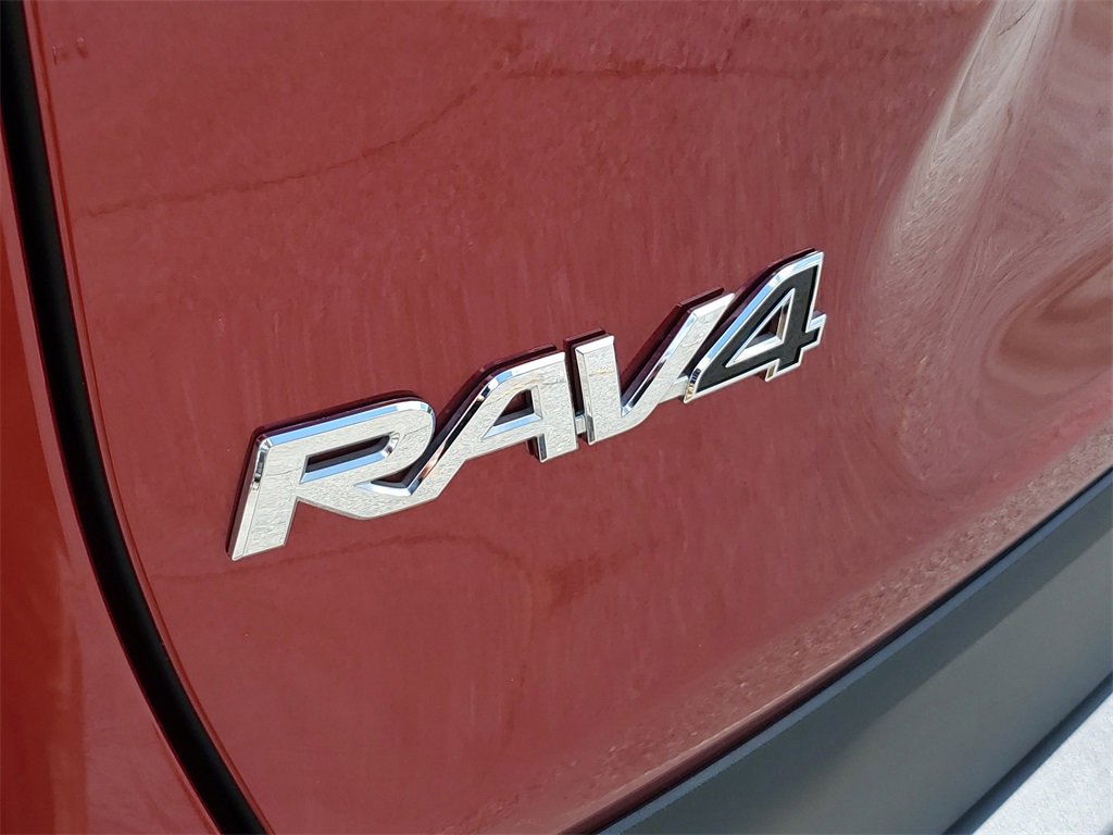 Used 2023 Toyota RAV4 Limited image 8
