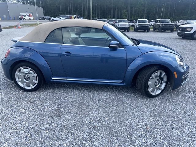 Used 2019 Volkswagen Beetle 2.0T FWD image 3