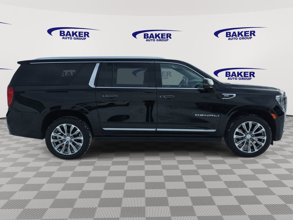 Used 2022 GMC Yukon XL Denali image 4