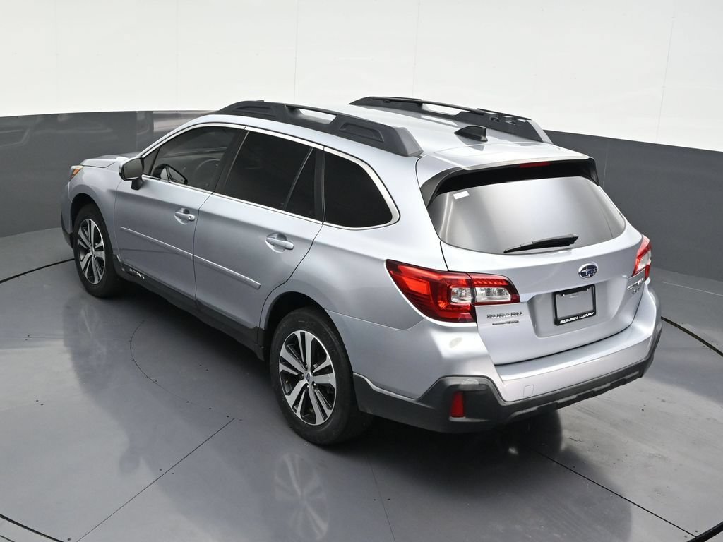 Used 2019 Subaru Outback 3.6R Limited AWD/4WD image 22