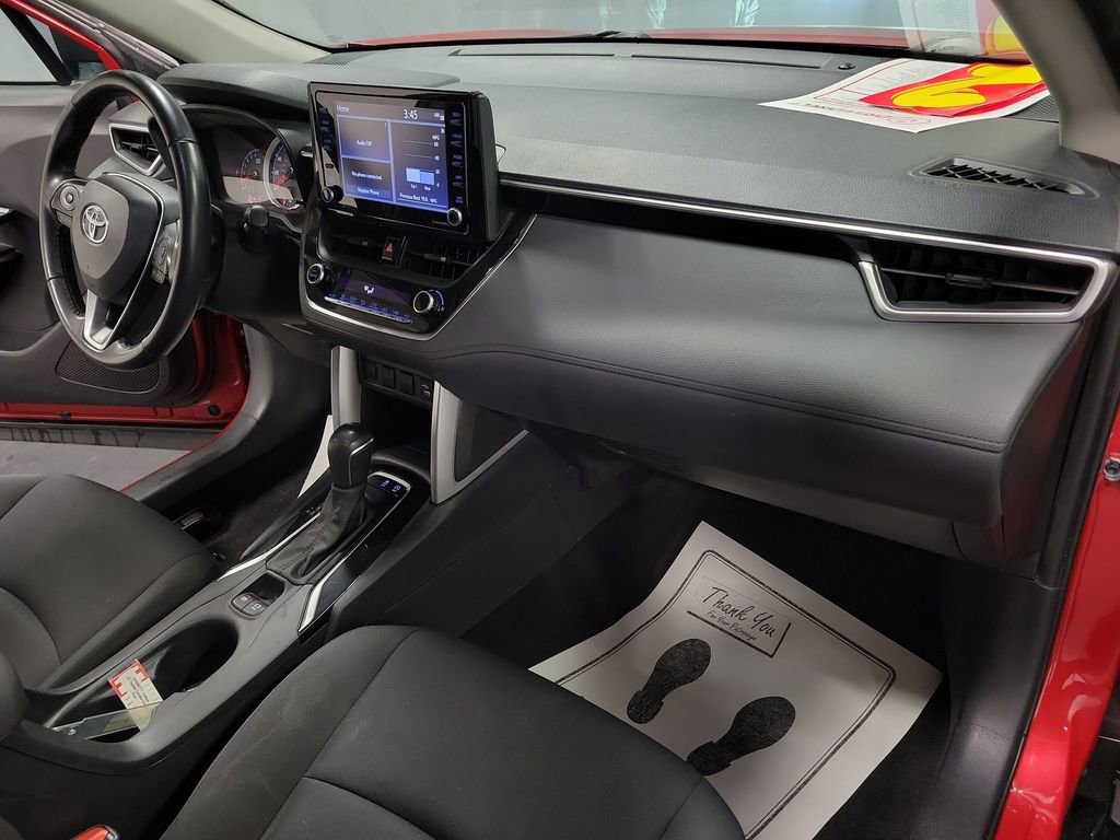 Used 2022 Toyota Corolla Cross LE image 22