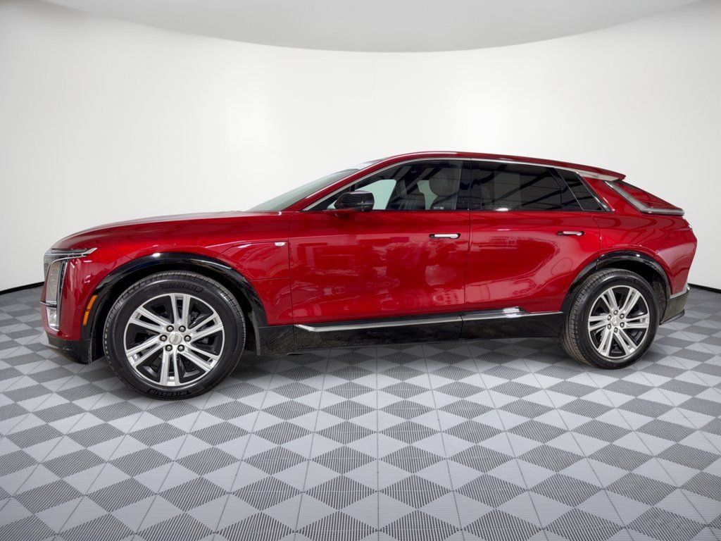 Certified 2024 Cadillac Lyriq Tech w/ Driver Assist Package RWD image 2
