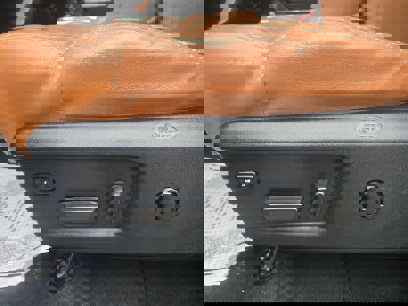 Used 2015 Toyota Tundra 1794 Edition image 19