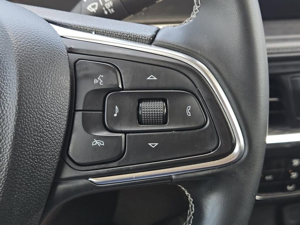Used 2025 Buick Encore GX Preferred FWD image 18