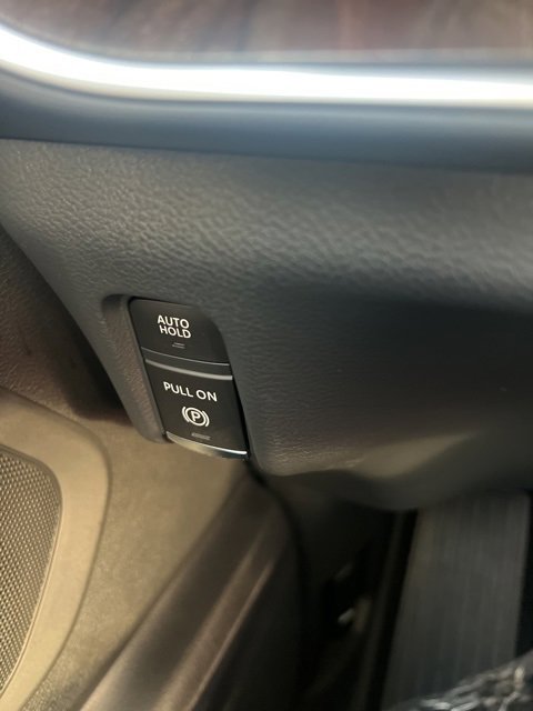 New 2026 Nissan Armada SL w/ Captain's Chari Seat Package image 18