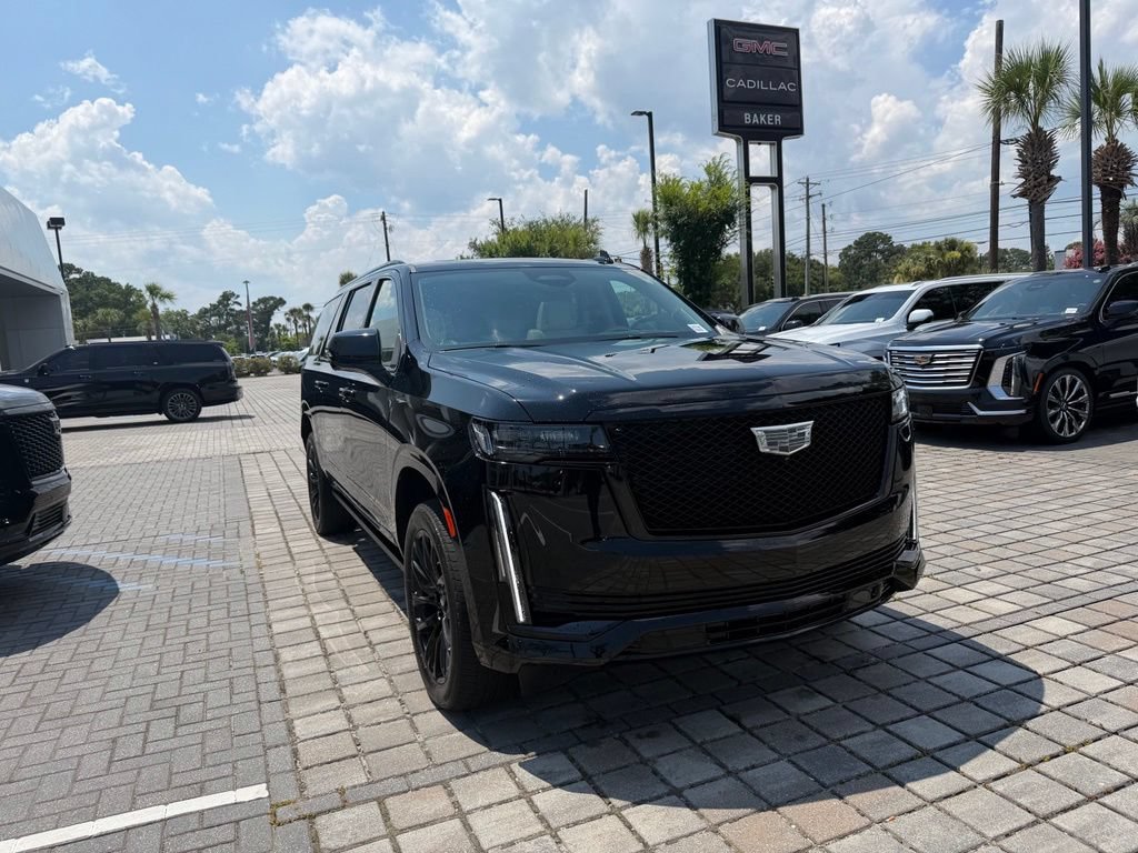 Used 2024 Cadillac Escalade ESV Sport Platinum w/ LPO, ONYX Package AWD/4WD image 5
