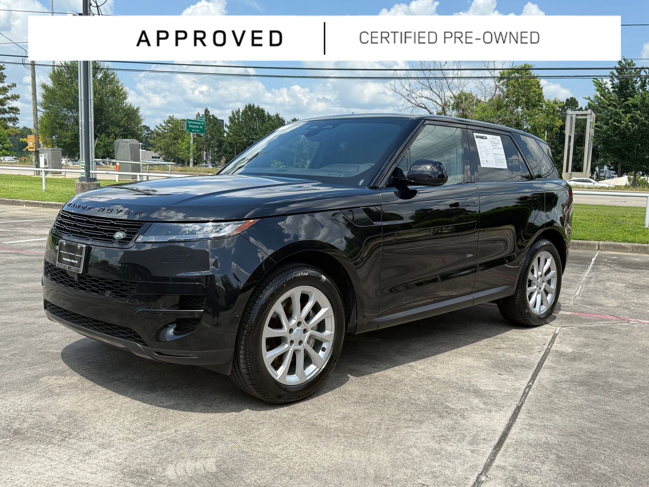 Used 2025 Land Rover Range Rover Sport SE AWD/4WD image 1