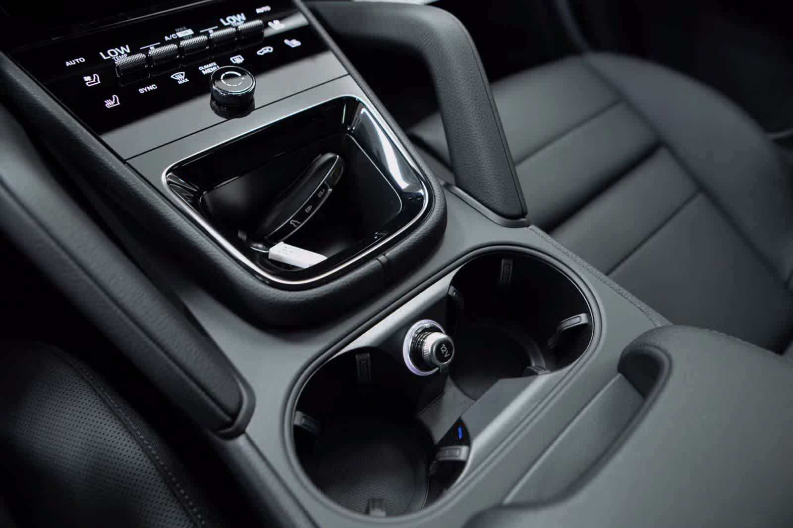 Certified 2026 Porsche Cayenne AWD/4WD image 31