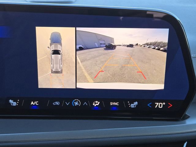 New 2026 Chevrolet Traverse LT w/ Enhanced Driving Package image 13