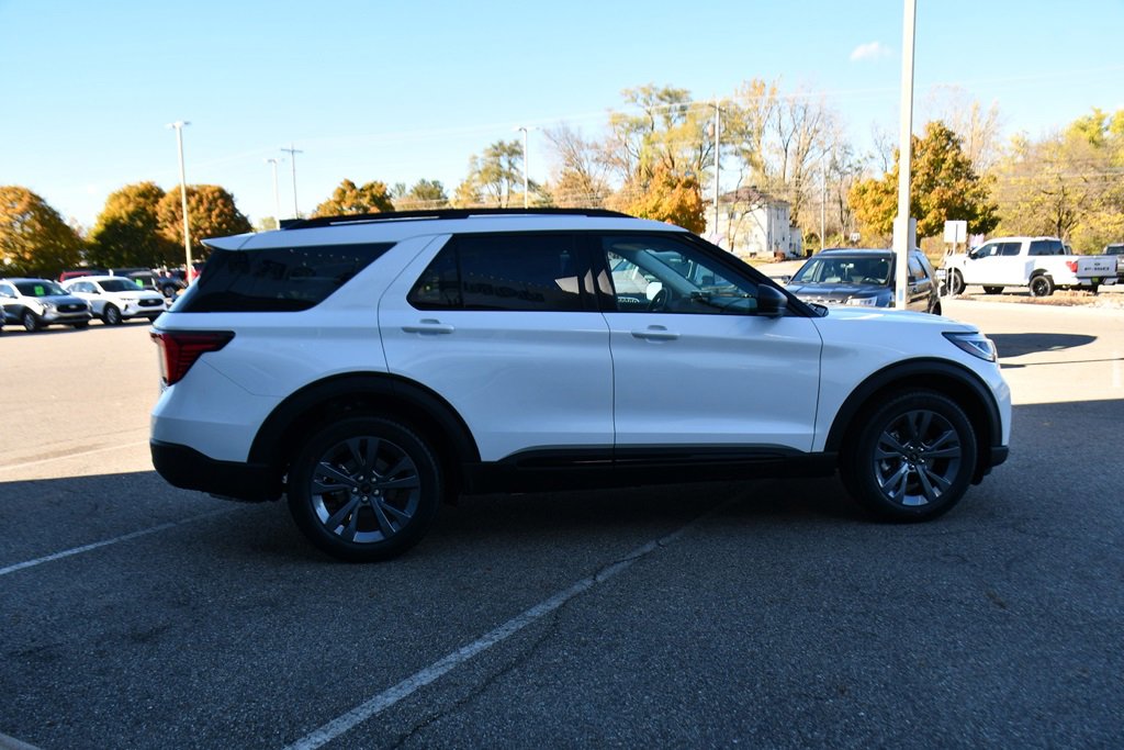 Used 2026 Ford Explorer Active w/ Active Comfort Package image 7