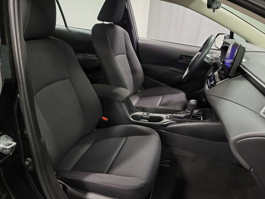 Used 2023 Toyota Corolla LE FWD image 25
