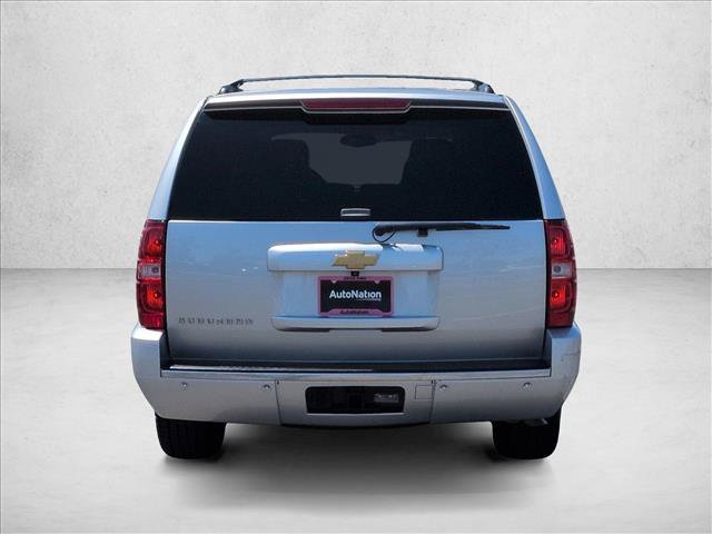 Used 2013 Chevrolet Suburban LTZ RWD image 7