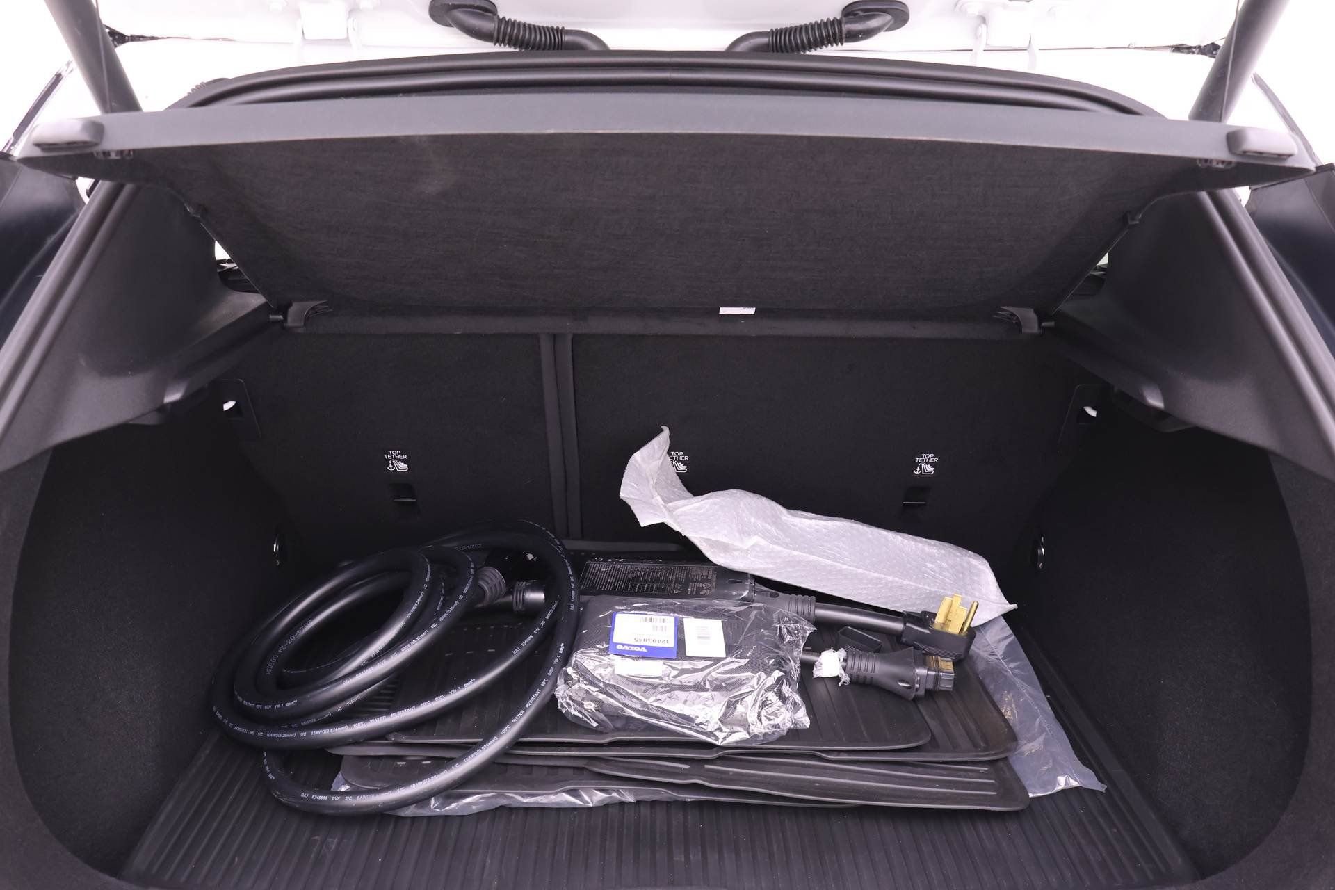 Certified 2025 Volvo EX30 Plus image 19