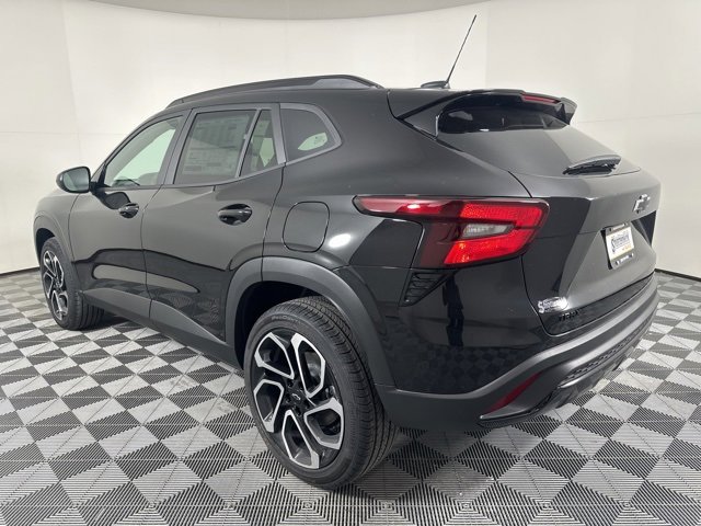 New 2026 Chevrolet Trax RS w/ Sunroof Package image 5